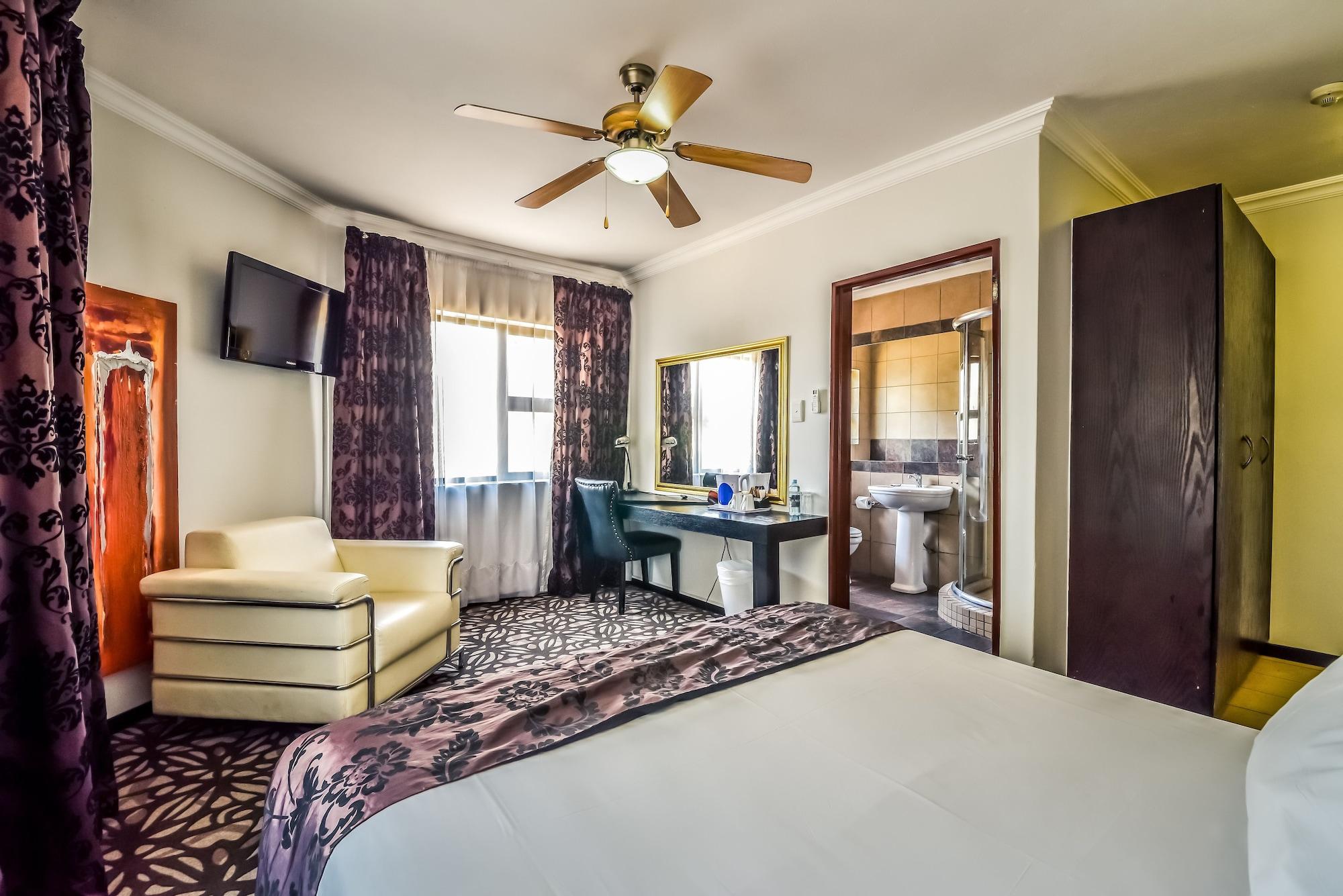 The Lakes Hotel & Conference Centre Benoni Extérieur photo