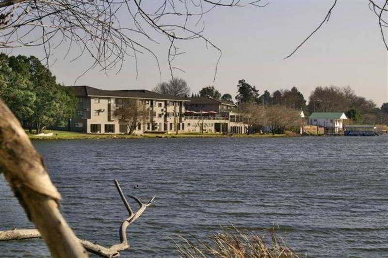 The Lakes Hotel & Conference Centre Benoni Extérieur photo
