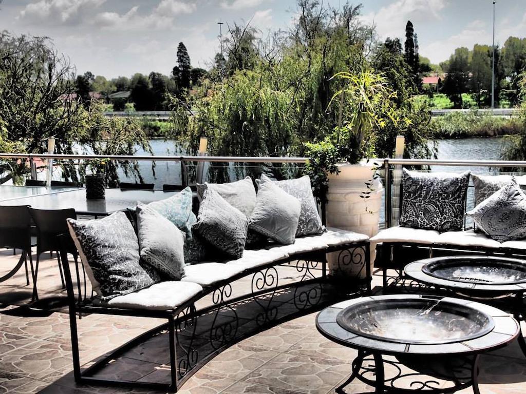 The Lakes Hotel & Conference Centre Benoni Extérieur photo