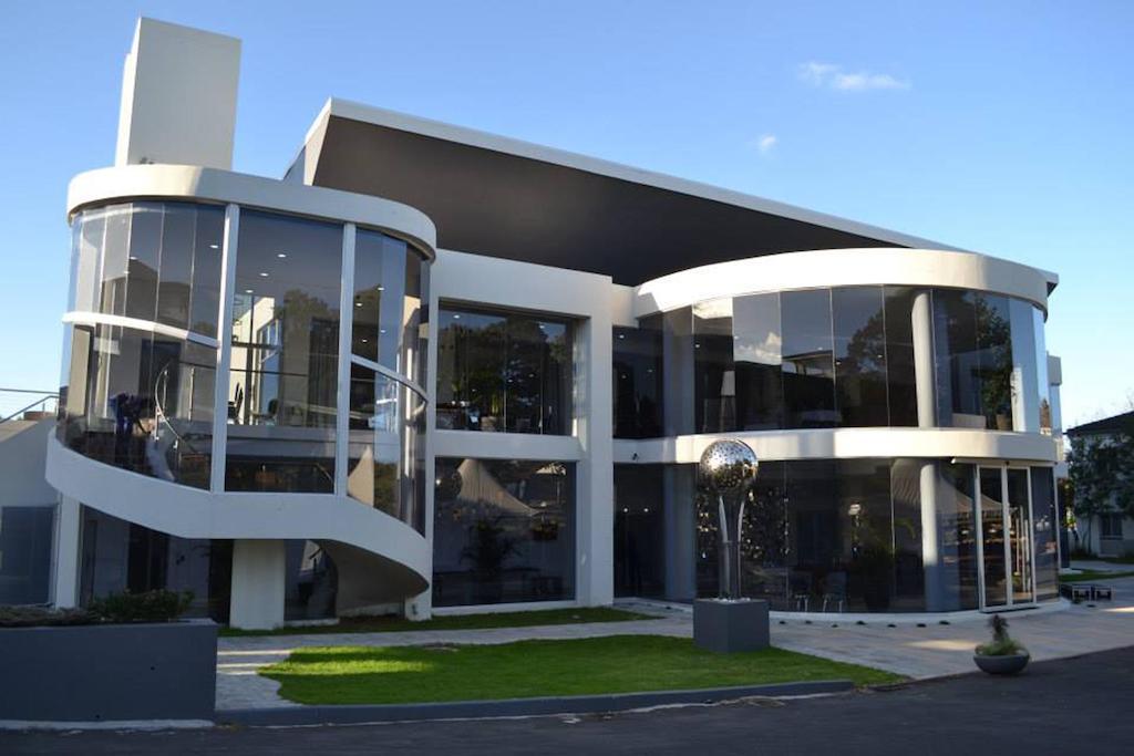 The Lakes Hotel & Conference Centre Benoni Extérieur photo